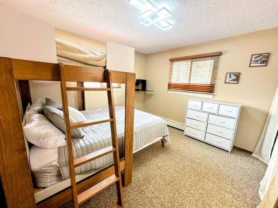 Winter Haus, Winter Park 2 Bedrooms Corner Unit W Outdoor Patio Walking Distance To The Center Of Town Exterior photo